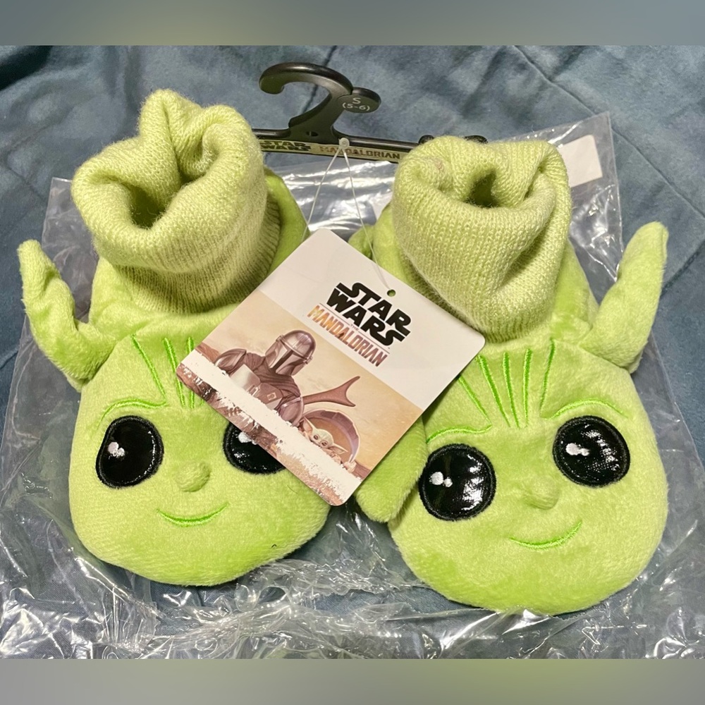 Disney Star Wars | The Mandalorian Grogu Baby Yoda Slippers - NWT | Toddler 5/6